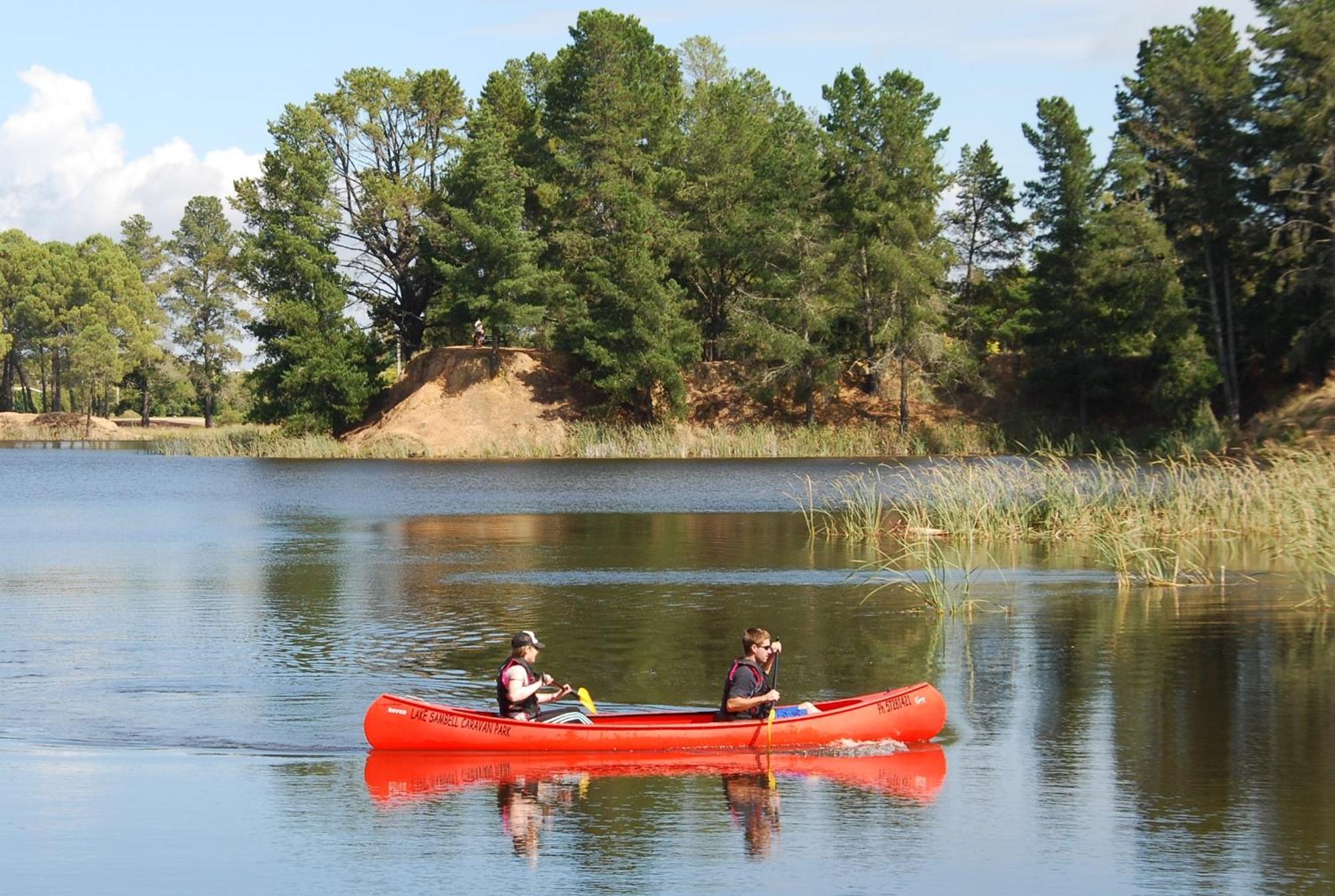 Beechworth Lake Sambell Caravan Park ภายนอก รูปภาพ
