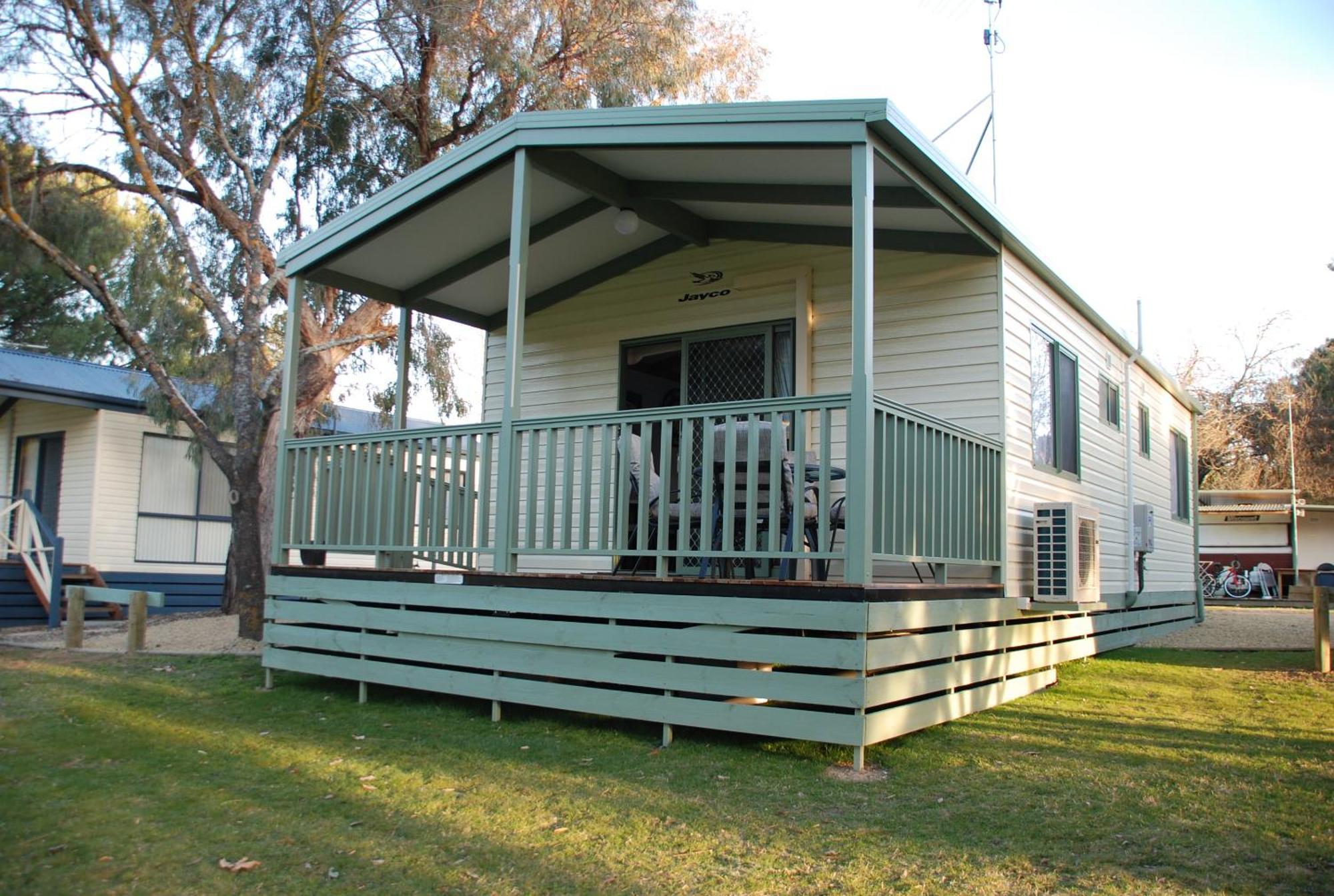 Beechworth Lake Sambell Caravan Park ภายนอก รูปภาพ